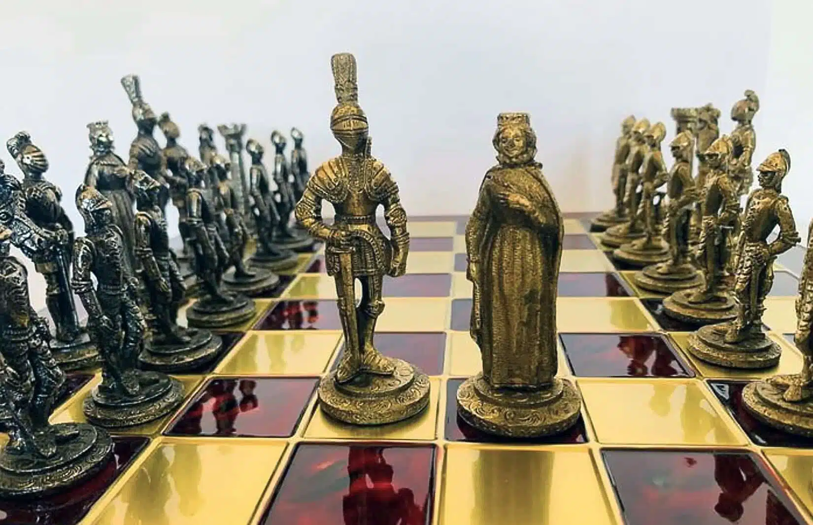 Grandmaster_Chess_Game_Tercios_Spain_1978_Philip_King